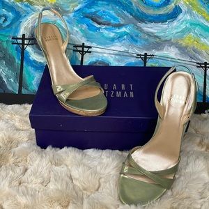 {Stuart Weitzman} GLORIOUS Astor Dore Patent Sling Back Cork Bottom Heels 🍾